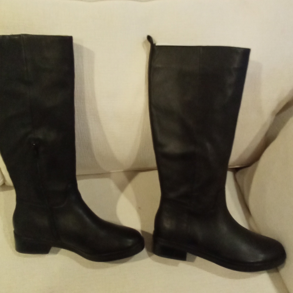 Abercrombie and Fitch Boots